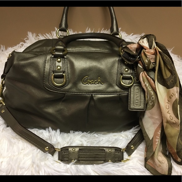 COACH purse w/coach scarf - Picture 2 of 8